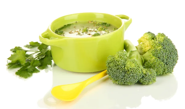 Dieet soep met groenten in pan geïsoleerd op wit — Stockfoto