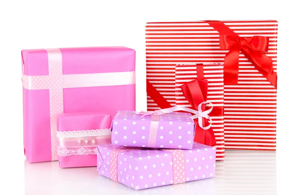 Cajas de regalo, envoltura festiva aislada en blanco — Foto de Stock