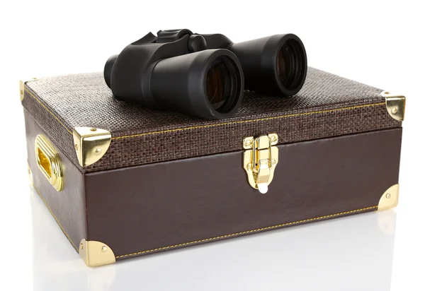 黑色现代双筒望远镜与孤立在白色的手提箱 — 图库照片