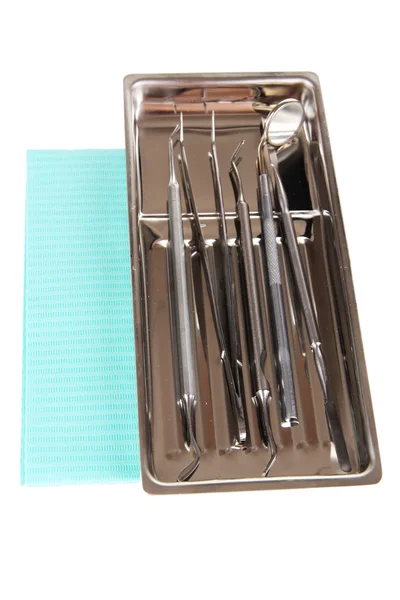 Outils dentistes isolés sur blanc — Photo