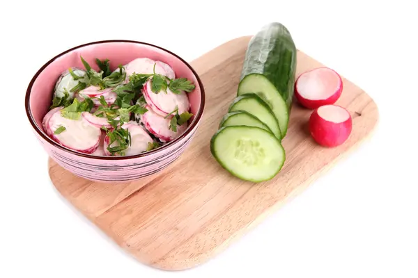 Vitamin vegetable salad in bowl with ingredients isolated on white — Stock Photo, Image