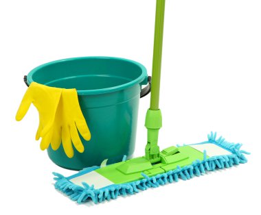 paspas, üzerinde beyaz izole, plastik kova ve lastik eldiven