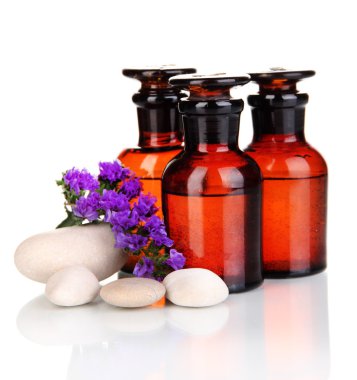 ilaç şişeleri üzerinde beyaz izole