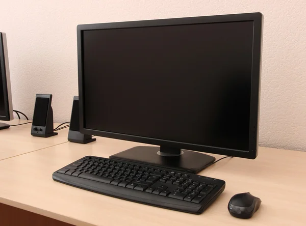 Computer sul tavolo in camera — Foto Stock