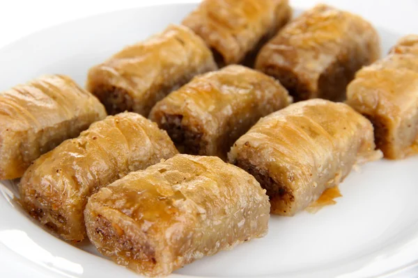 Baklava dulce en el primer plano de la placa —  Fotos de Stock