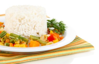 sebzeler üzerinde beyaz izole lezzetli risotto