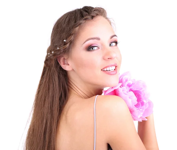 Молода жінка з красивою зачіскою і квіткою, ізольована на білому — стокове фото