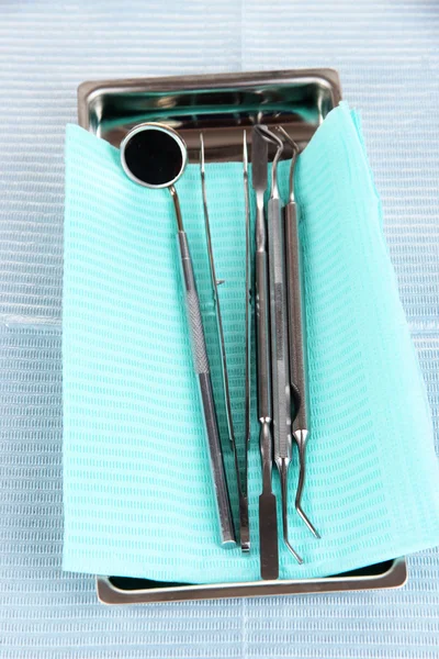 Dentist tools on napkin close-up — Stock Photo, Image