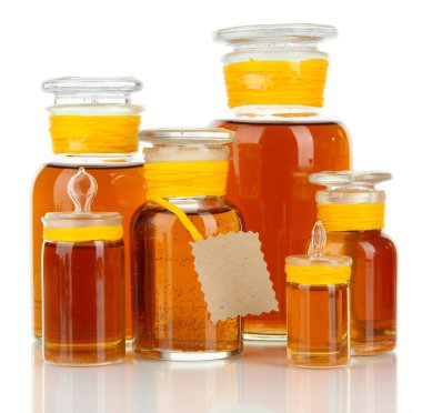 ilaç şişeleri üzerinde beyaz izole