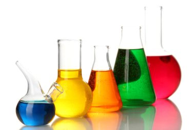 test tüpleri ile üzerine beyaz izole renkli sıvı