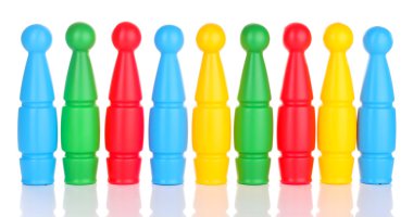 beyaz izole oyuncak bowling renkli plastik cips