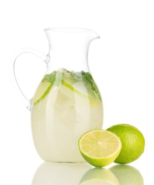limonata sürahi beyaz izole içinde