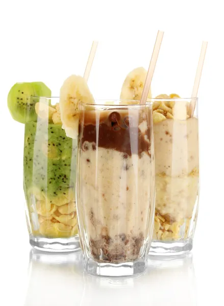 Lekker fruit smoothies geïsoleerd op wit — Stockfoto