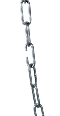 kırık zincir üzerinde beyaz izole