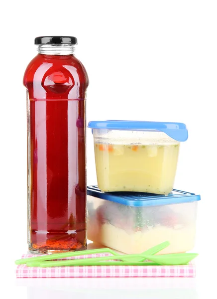 Smakelijke lunch in plastic bakjes, geïsoleerd op wit — Stockfoto