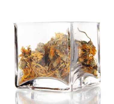 beyaz izole cam kap içinde kuru ot