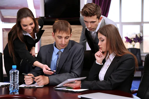 Business working in conference room — Stockfoto