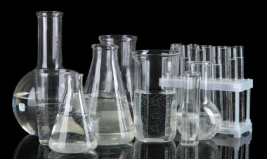 test tüpleri siyah arkaplanda