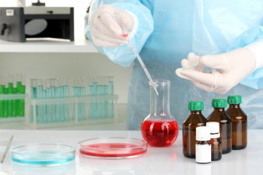 bilim adamı iletken araştırma laboratuvarında yakın çekim