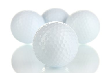 beyaz izole golf topları