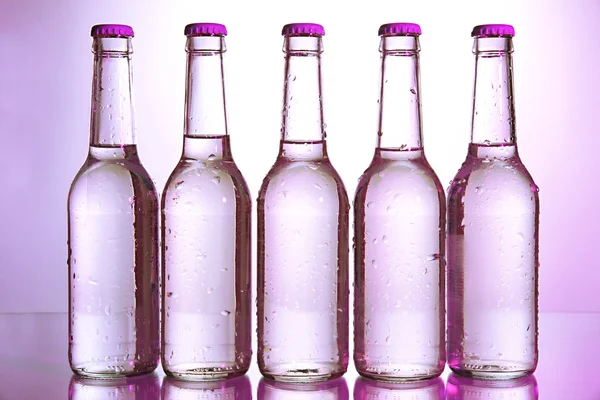 Botellas de agua cerca — Foto de Stock