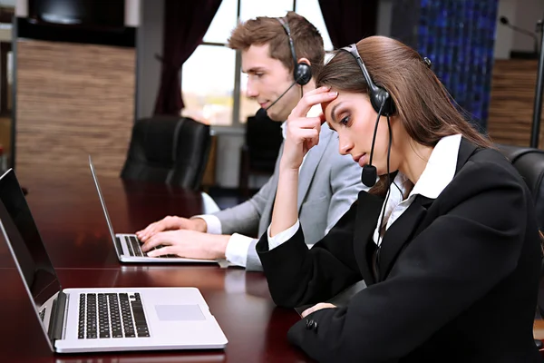 Callcenter operatörer på wor — Stockfoto