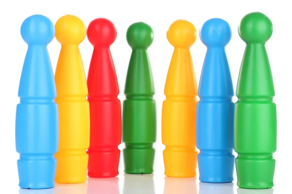 Skittles plastica colorata di bowling giocattolo isolato su bianco — Foto Stock