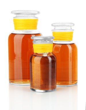 ilaç şişeleri üzerinde beyaz izole