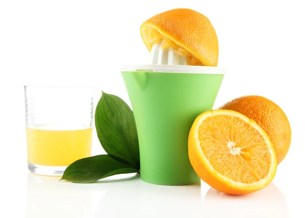 Citrus press, glass of juice and ripe oranges, isolated on white — Stock Photo, Image