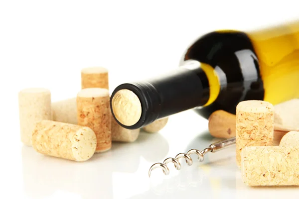 Wino i korki izolowane na białym — Zdjęcie stockowe