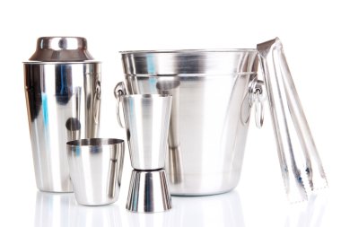 kokteyl shaker ve metal buz kovası whit üzerinde izole