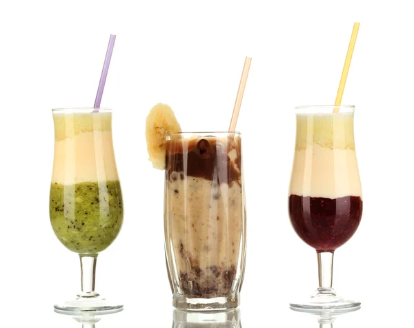 Läcker frukt smoothies isolerad på vit — Stockfoto