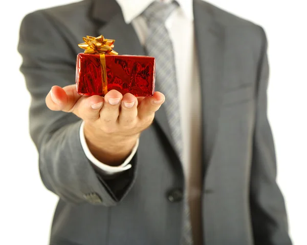 Jeune homme d'affaires cadeau boîte, isolé sur blanc — Photo