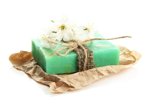 Natuurlijke handgemaakte zeep, geïsoleerd op wit — Stockfoto