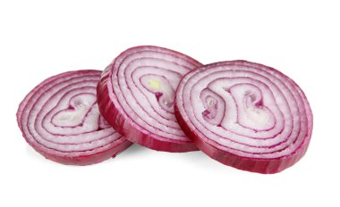 Mor soğan beyaza izole edilmiş.