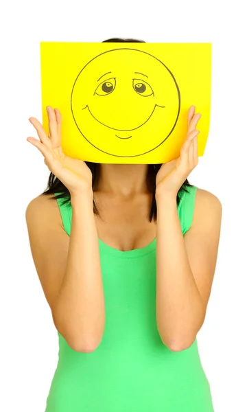 Mujer joven sosteniendo papel con sonrisa feliz sobre fondo gris . —  Fotos de Stock