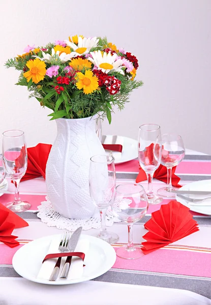 Beautiful table setting for breakfast — Stock Photo, Image