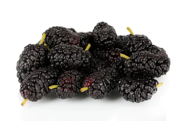 Ripe mulberries isolated on white — Stock Photo, Image