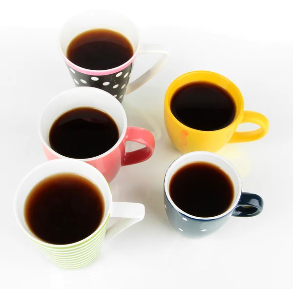 Veel kopjes koffie geïsoleerd op wit — Stockfoto