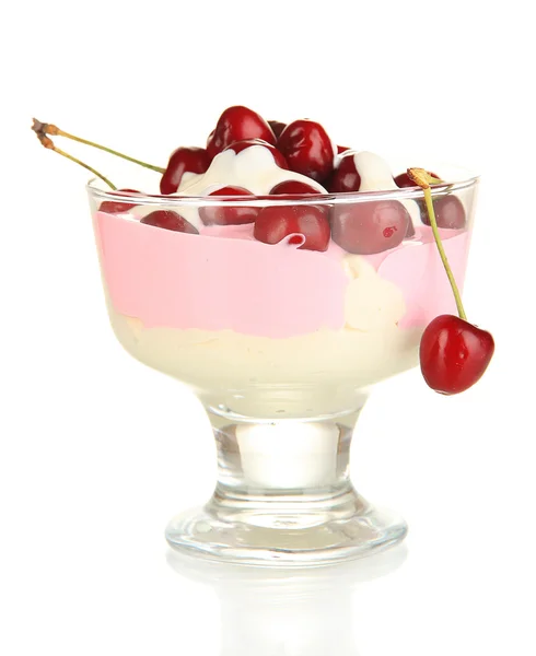 Delizioso dolce di ciliegie in vaso di vetro isolato su bianco — Foto Stock