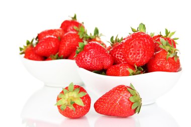 beyaz izole kase taze çilek