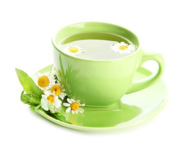 yabani camomiles ve nane, bitkisel çay beyaz izole