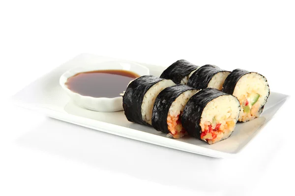 Sabroso sushi Maki - Rollo aislado en blanco — Foto de Stock