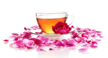 Gül çayı üzerinde beyaz izole