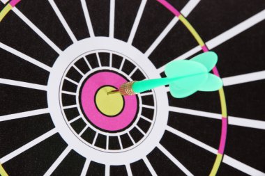 dart yakın çekim ile hedef