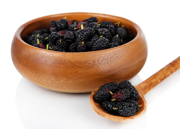 Ripe mulberries in bowl and spoon isolated on white — Stock Photo, Image