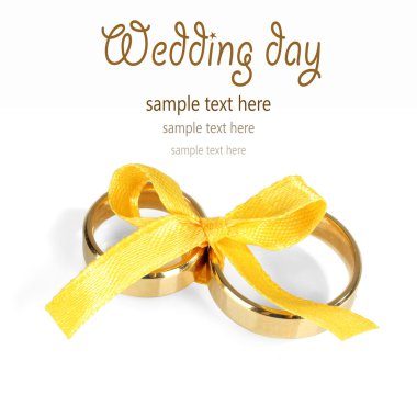 Alyans beyaz izole kurdele ile bağlanmış