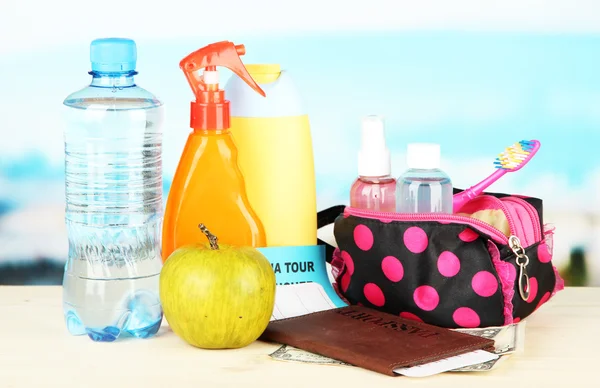Travelling items on bright background — Stock Photo, Image