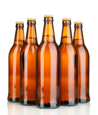 bira şişeleri üzerinde beyaz izole