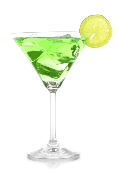 Cocktail verde con calce isolata su bianco — Foto Stock